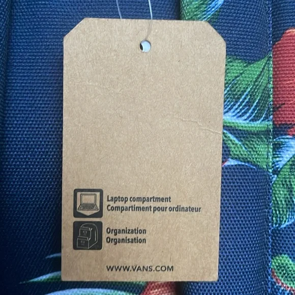 VANS OLD SKOOL III BACKPACK
VN0A3IGRYKU
NWT - Picture 11 of 16